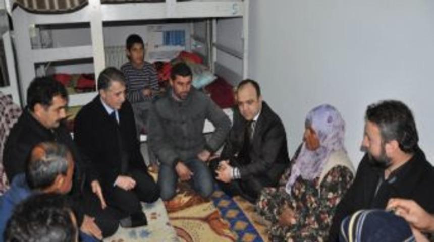 Kaymakam Yırık Sığınmacıları Ziyaret Etti