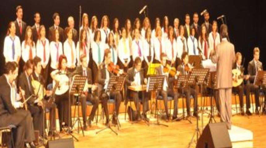 Uludağ Ve Kocaeli &Uuml;niversitelerinden T&uuml;rk M&uuml;ziği Ziyafeti