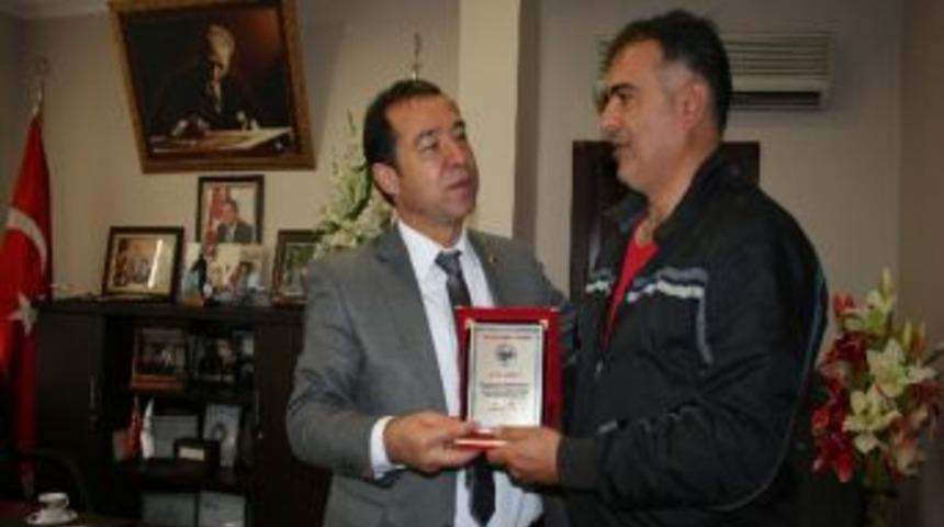 &Ccedil;aydeğirmeni Beldesinde Konut Sahipleri Anahtarlarını Teslim Aldı