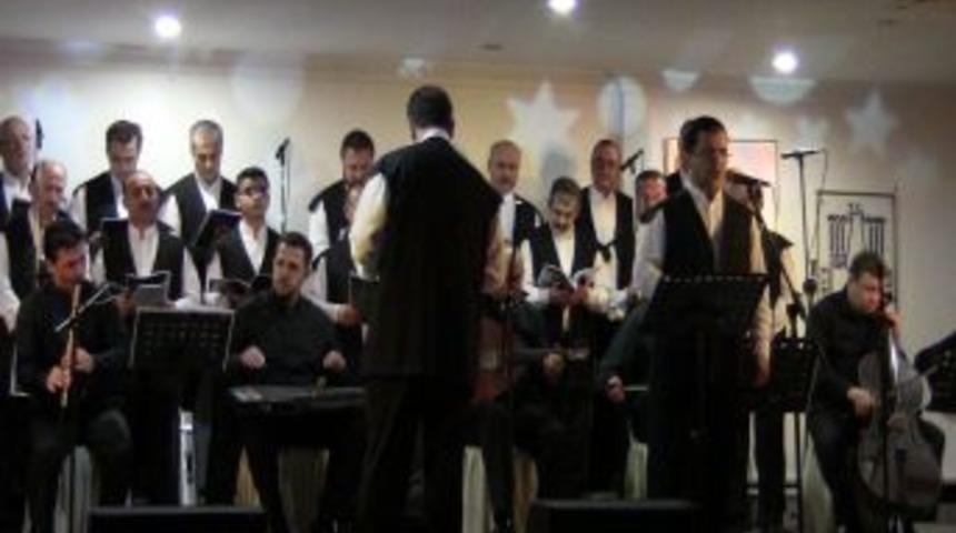 Mevlana, Karam&uuml;rsel'de Anıldı