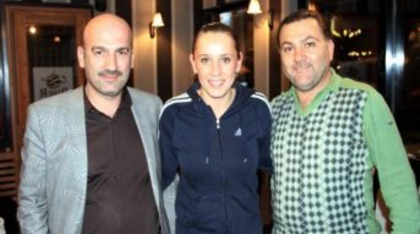 Sbk&rsquo;dan Anda Jelavic&rsquo;e Veda Yemeği