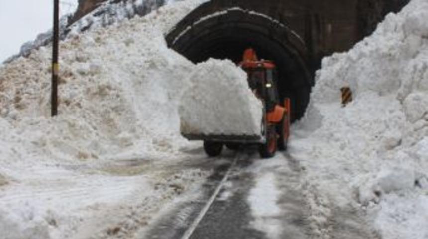 Tunceli-erzincan Karayolu Ulaşıma A&ccedil;ıldı
