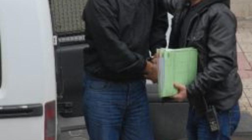 Polise Yakalanma Korkusuyla İla&ccedil; İ&ccedil;erek İntihara Kalkıştı