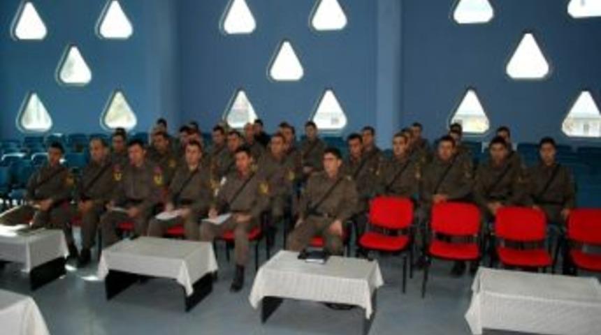 Jandarma Personeline Mevzuat Değişiklikleri Anlatıldı