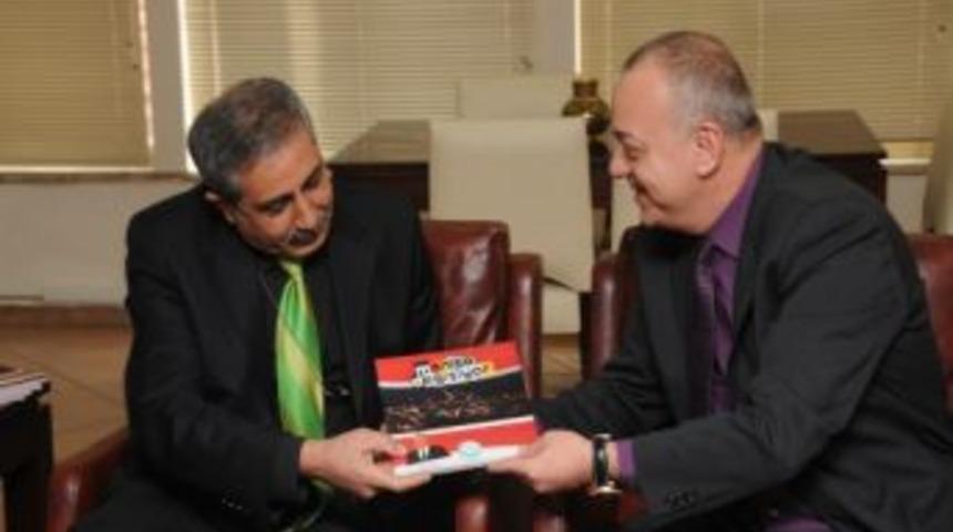 End&uuml;stri Meslek Lisesi&rsquo;nden Başkan Erg&uuml;n'e Teşekk&uuml;r Ziyareti