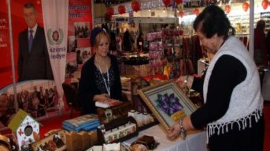 Gaziemirli Kadınların El Emeği &Uuml;r&uuml;nleri Fuarda G&ouml;r&uuml;c&uuml;ye &Ccedil;ıktı