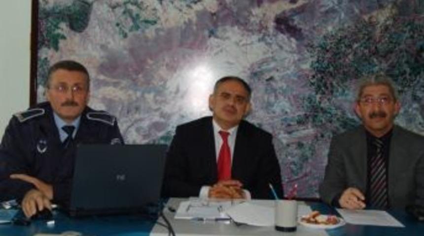 Kocasinan Semt Pazarlarını Denetledi