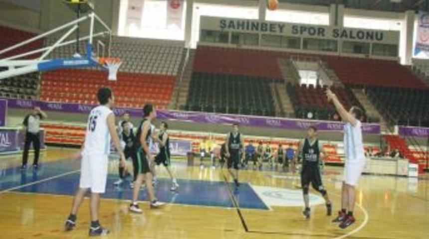 Gaziantep&rsquo;te 10 Dalda Kurtuluş Kupası Yarışları Yapılıyor