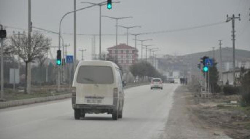 Yerk&ouml;y&rsquo;de Sık Sık Kaza Meydana Gelen Kavşağa Işık Takıldı