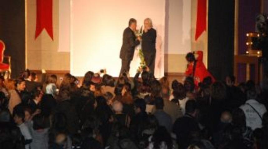 M&uuml;jdat Gezen Marmaris'te Sahne Aldı