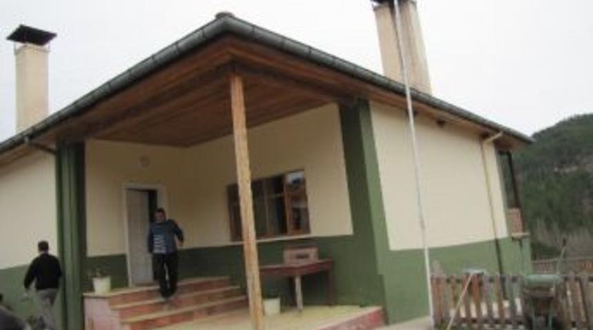 Emet Ve Hisarcık&rsquo;ta Yangın Savaş&ccedil;ılarının Mekanlarında Tamirat