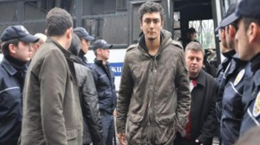7 &Ouml;ğrenci Adliyeye Sevk Edildi