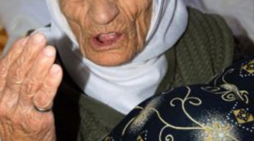 92 Yıl Aynı Yastığa Baş Koyan Adıg&uuml;zel &Ccedil;iftini &Ouml;l&uuml;m Ayırdı