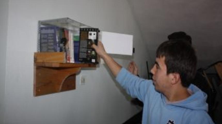 &Uuml;niversite &Ouml;ğrecilerinden &ldquo;&ouml;zg&uuml;r Kitaplar, Kitaphaneler&rdquo; Projesi