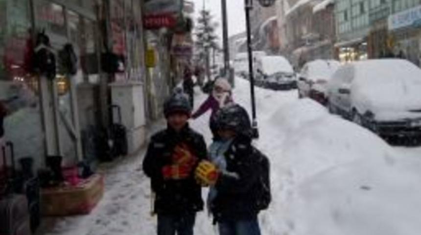 Sarıkamış&rsquo;ta Okullar 1 Bu&ccedil;uk G&uuml;n Tatil Edildi