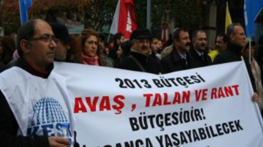 B&uuml;t&ccedil;e G&ouml;r&uuml;şmeleri İzmir'de Protesto Edildi