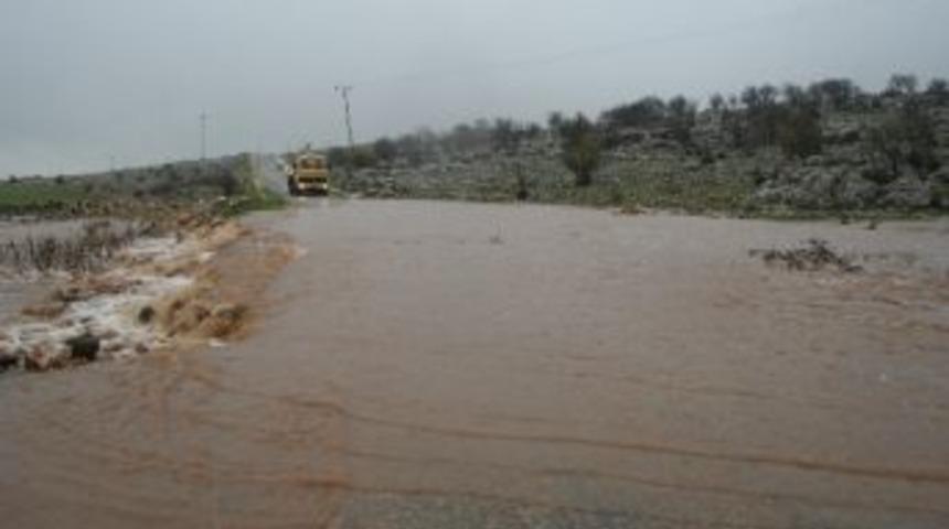 Yavuzeli'nde Yağışlar Hayatı Olumsuz Etkiledi