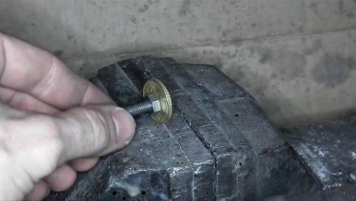 Bozuk parayı bakın neye çevirdi G5