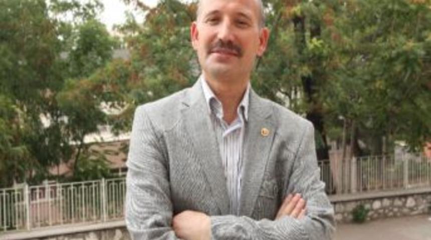 G&ouml;&ccedil;menlerin Har&ccedil; Meselesini Milletvekili &Ouml;zt&uuml;rk &Ccedil;&ouml;zd&uuml;