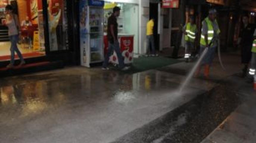 Sevgi Yollarında Temizlik