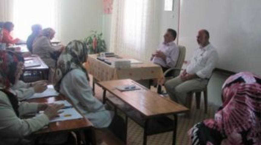 &Ouml;ğrencilere eğitim kursu