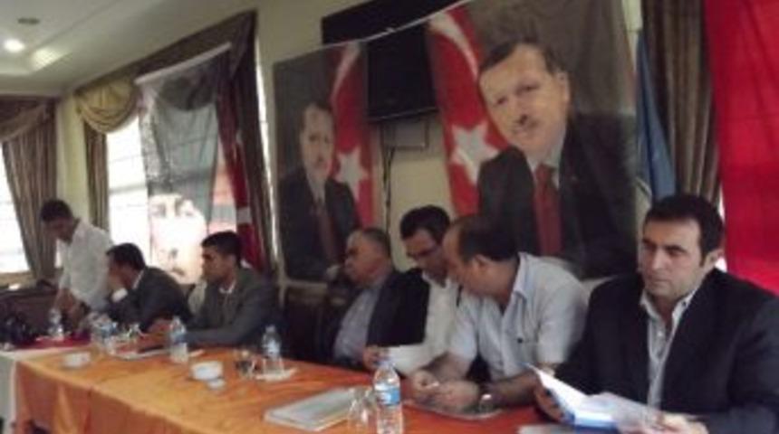 Ak Parti İl Y&ouml;netimi, Şark&ouml;y&rsquo;de Se&ccedil;im Birifingi Aldı