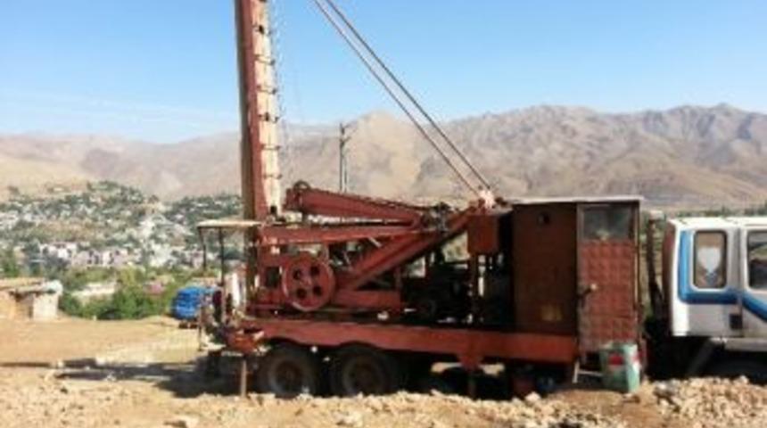 Bitlis Belediyesi Sondaj &Ccedil;alışmalarına Başladı