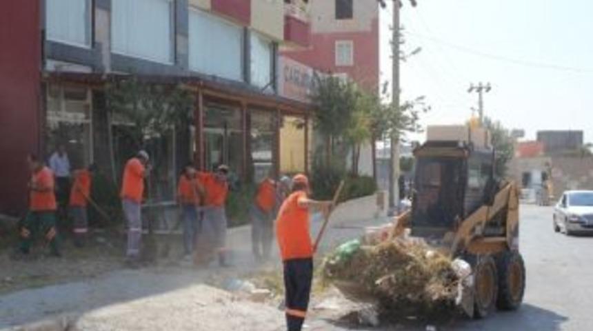 Toroslar&rsquo;ın Mahallelerinde Genel Temizlik &Ccedil;alışmaları S&uuml;r&uuml;yor