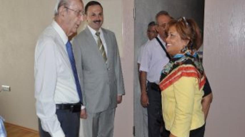 Tongu&ccedil; Ailesi Yaptırdıkları Binayı E&ccedil;ev'e Bağışladı