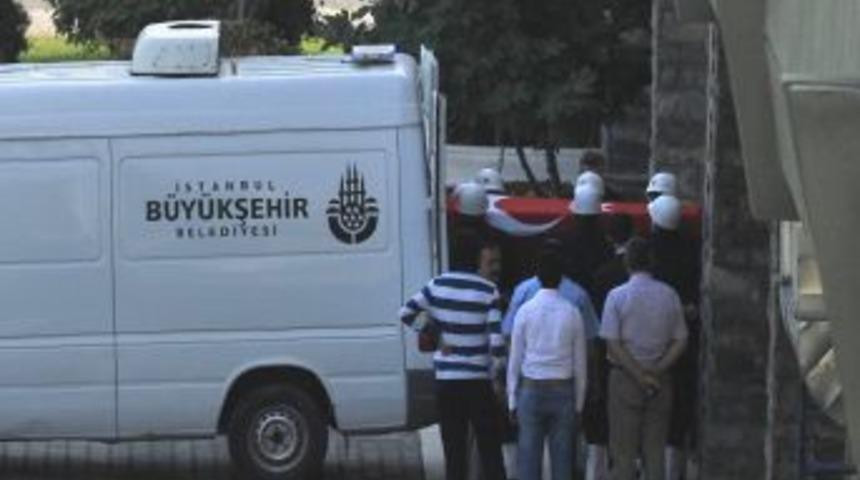 &Ouml;zal'ın Naaşı Adli Tıp'a G&ouml;nderildi