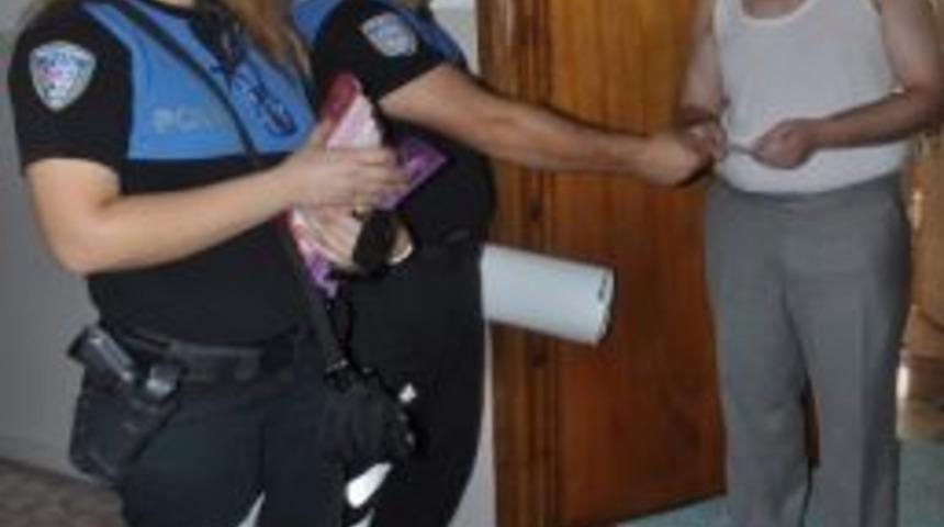 Polisten Broş&uuml;rl&uuml; Uyarı