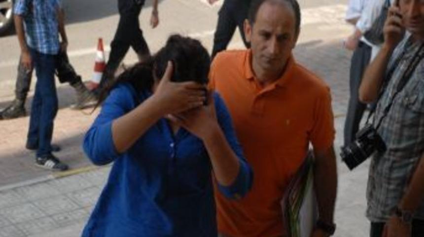 14 Yaşındaki Hırsızlık Zanlısı Kız Yine Yakalandı