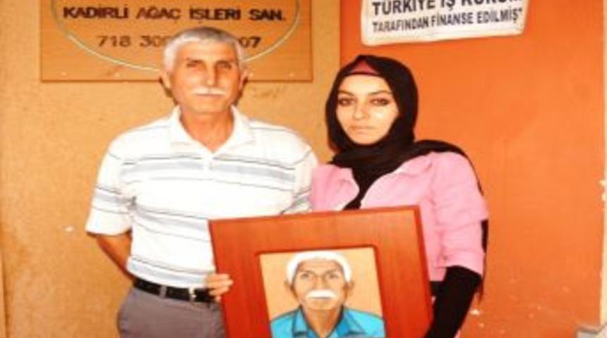 Amat&ouml;r Ressamın Insan Portreleri Herkesi Şaşırtıyor