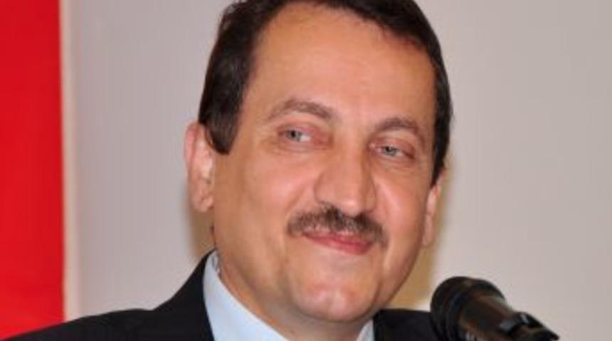 Sertel: Gazeteci, Ter&ouml;re Bulaşmadığı S&uuml;rece Ifadesini &Ouml;zg&uuml;rce A&ccedil;ıklamalıdır