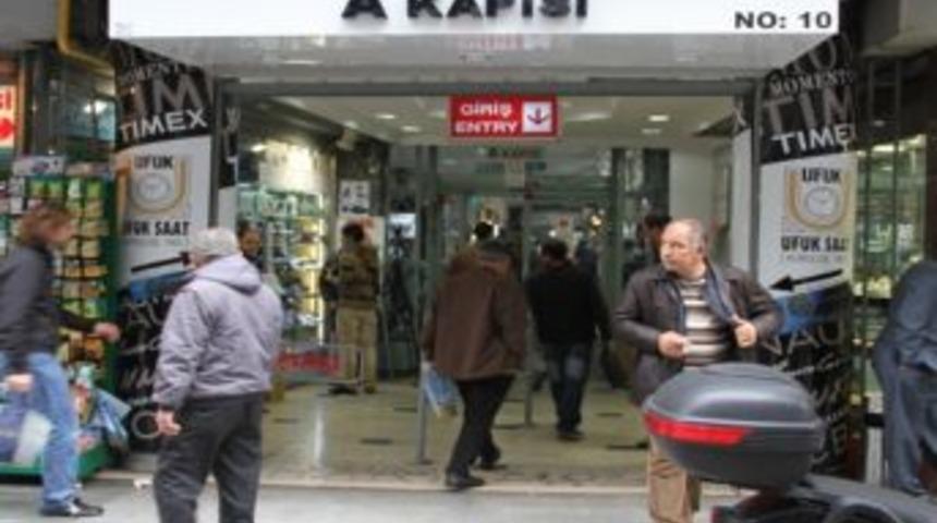 G&uuml;mr&uuml;k Ekiplerinden 2 Milyon Tl&rsquo;lik Operasyon