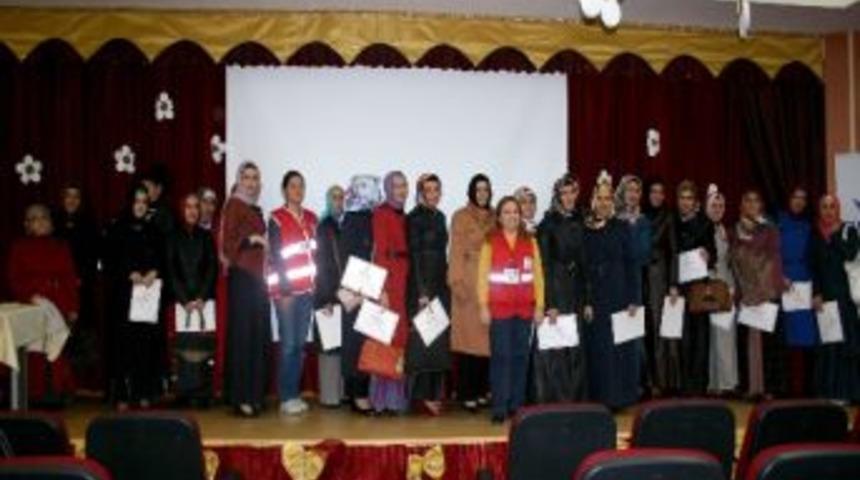 &Ouml;ğretmen Ve Velilere &lsquo;ilkyardım&rsquo; Eğitimi