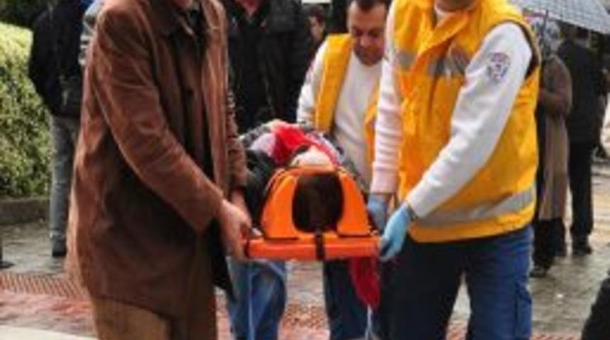 Otomobilin &Ccedil;arptığı Norve&ccedil;li Turist Yaralandı