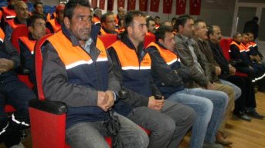 Toroslar Belediyesi'nin Personeline Ilk Yardım Eğitimi Verildi
