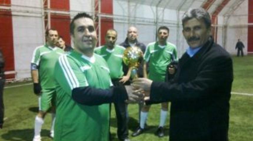 Kurumlararası Futbol Turnuvasının Galibi Birlik Enerji Oldu