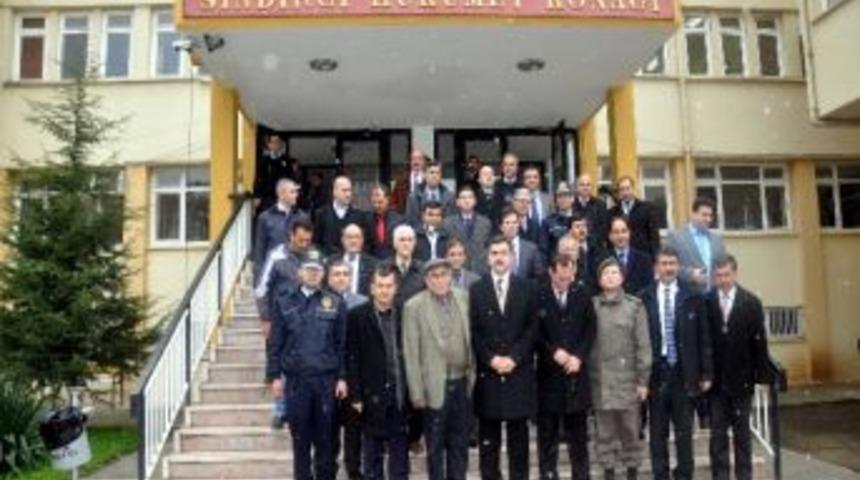 Vali Turhan Sındırgı'da İncelemelerde Bulundu