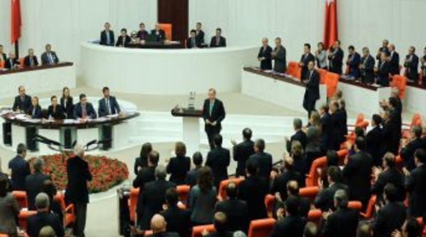 Erdoğan Meclis&rsquo;e Teşekk&uuml;r Etti, Muharrem İnce Ile Tokalaşmadı