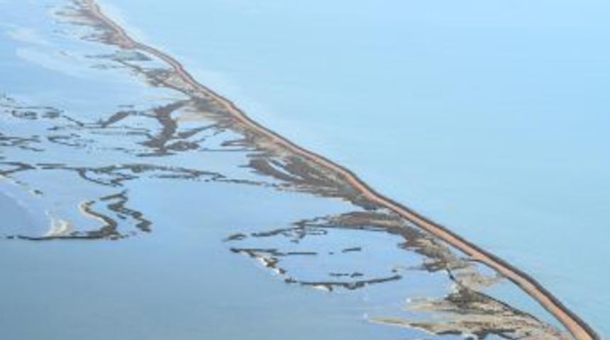 Homa Dalyanı 3 Bin Kamyon Dolgu Malzemesiyle Kurtarıldı