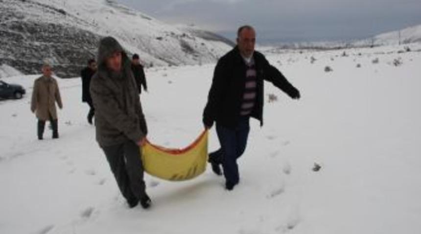 Muş&rsquo;ta Kanatlı Hayvanlar İ&ccedil;in Doğaya Yem Bırakıldı
