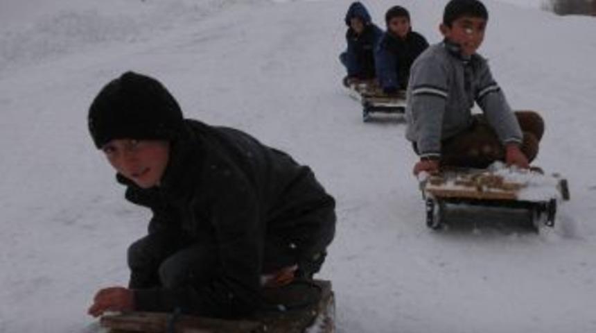 Kış Onlara G&uuml;zel