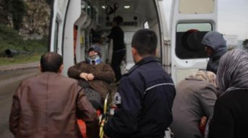 Zonguldak'ta Trafik Kazası: 3 Yaralı