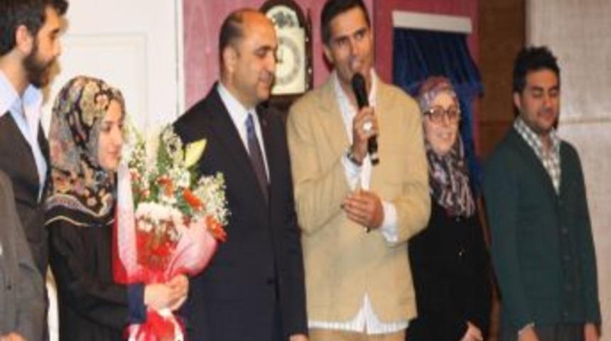 Yaşar Alptekin, 'Huzur Sokağı' Adlı Tiyatro I&ccedil;in Aksaray'a Geldi