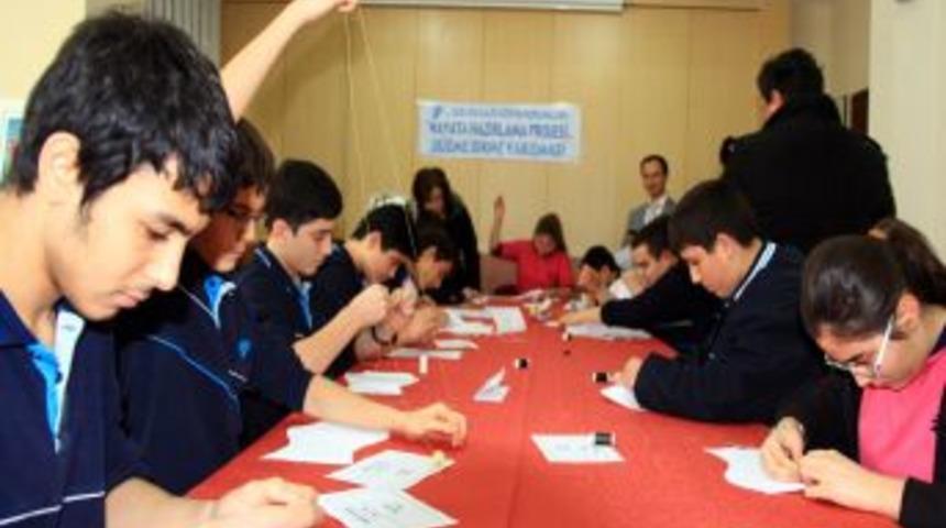 &Ouml;zel Servergazi Okullarında 'Hayata Hazırlık' Dersi Veriliyor