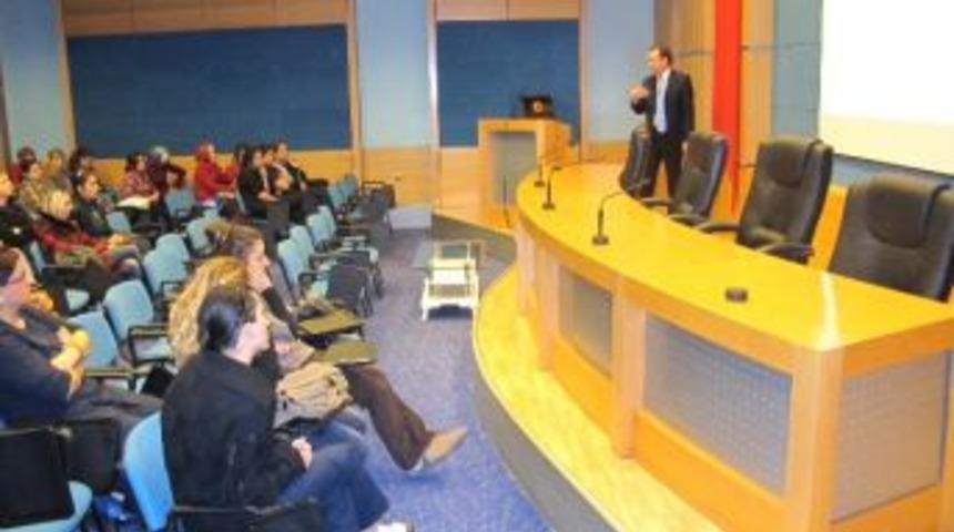 Turgut &Ouml;zal Tıp Merkezi Personeli Eğitimden Ge&ccedil;iriliyor