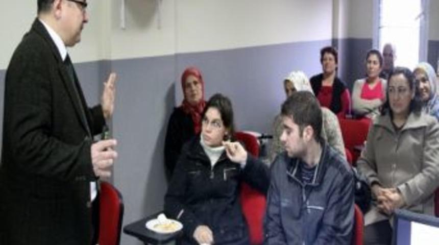 Gaziemir Belediyesi&rsquo;nden İlk Yardımsemineri