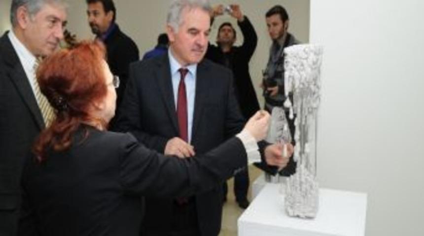 Gen&ccedil; Sanat&ccedil;ılar &Ouml;d&uuml;llendirildi